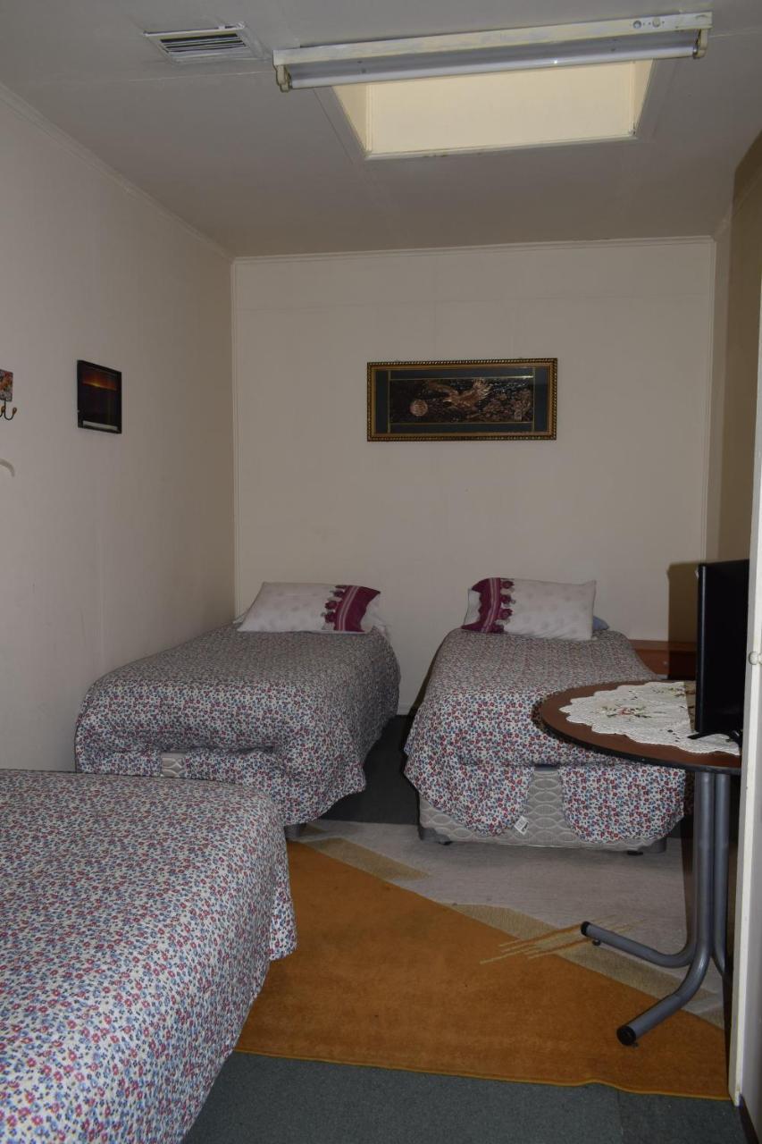 Hostal Torres Del Paine ปุนตาอาเรนาส ภายนอก รูปภาพ