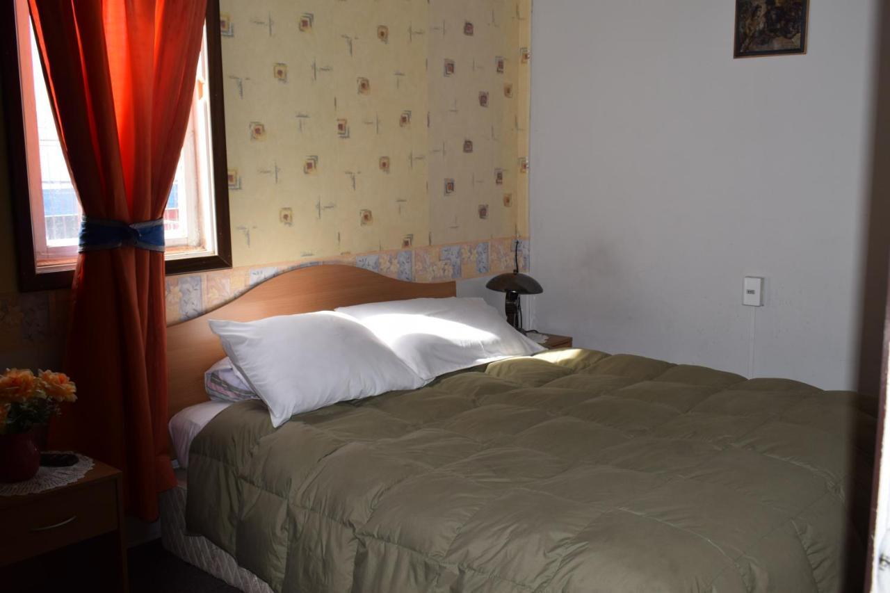 Hostal Torres Del Paine ปุนตาอาเรนาส ภายนอก รูปภาพ
