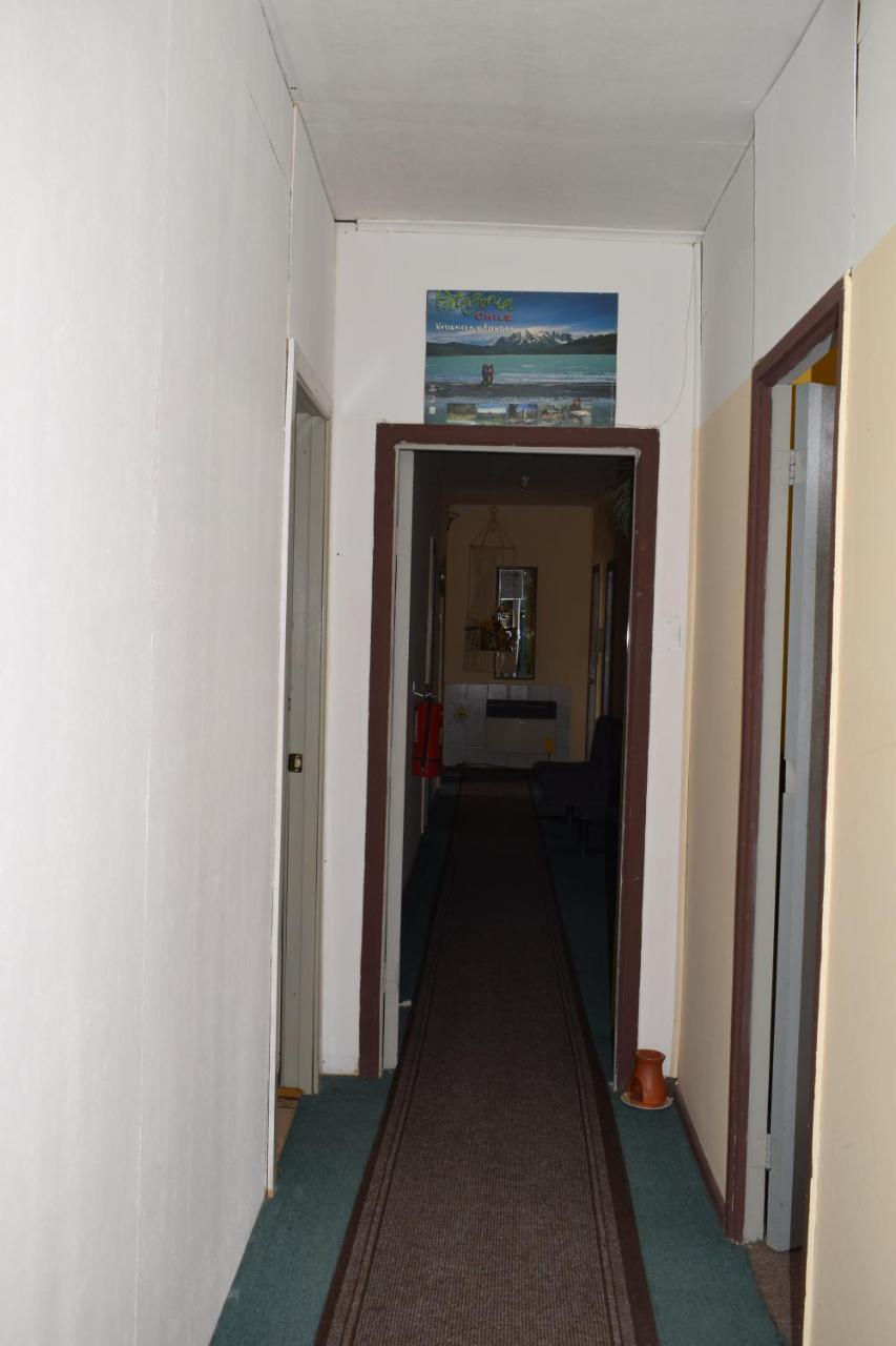 Hostal Torres Del Paine ปุนตาอาเรนาส ภายนอก รูปภาพ